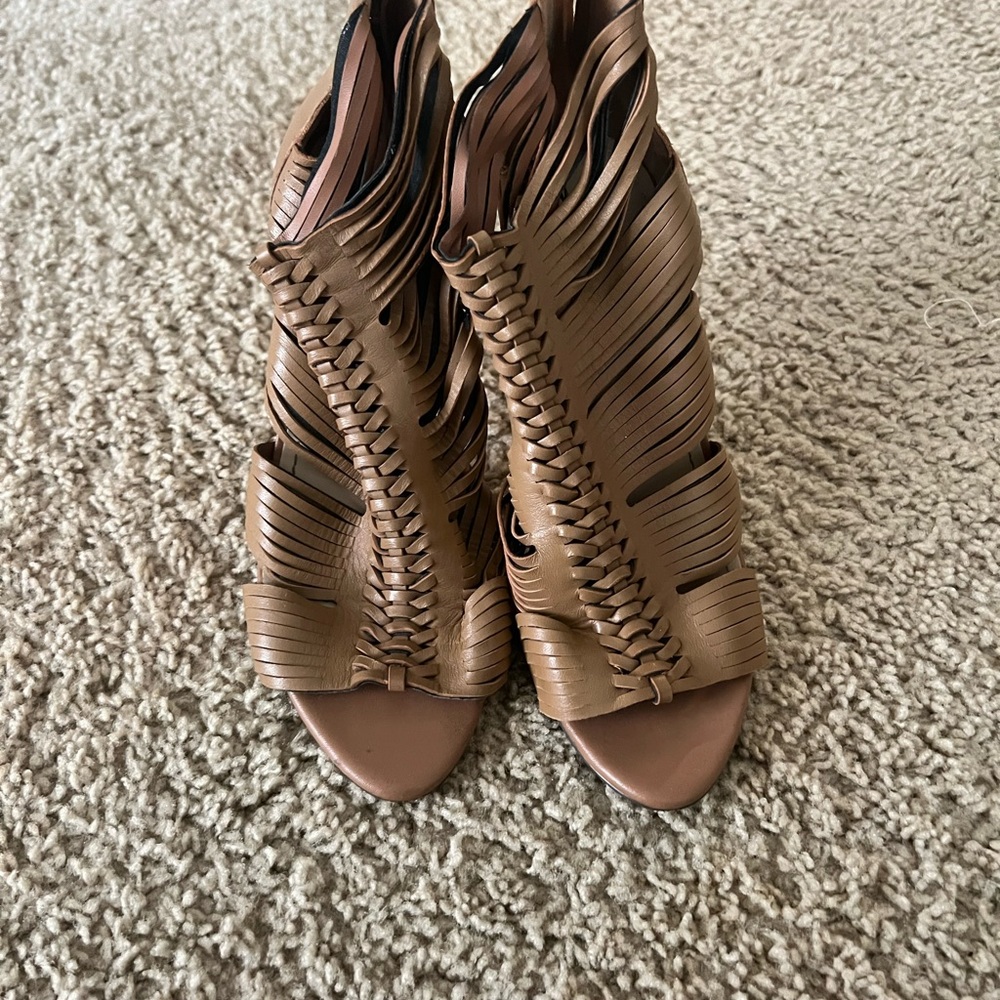 Bing sandals